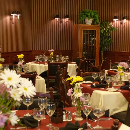 Crowne Plaza EDISON by IHG