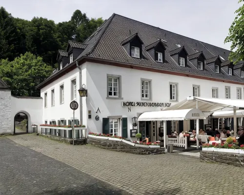 Romantik Hotel-Restaurant Altenberger Hof Hotels in Odenthal