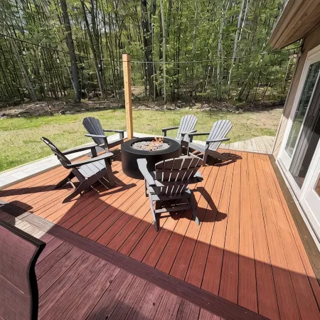 Spacious Trickey Moose Family Retreat - Woodstove, Firepit, Kayaks, Water Access