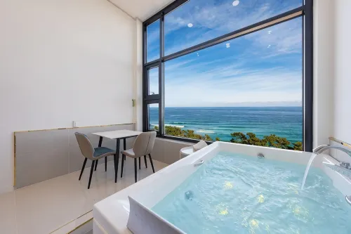Gangneung Merview Oceanview Spapension - Pools