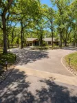 Country Comfort - Spacious Brownwood Home - 3-Star