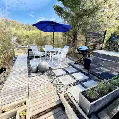 Modern East End Loft - Private Beach, In-Ground Pool Access, & Hot Tub! Hotel Exterior