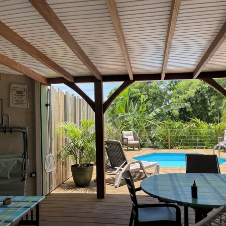 Villa ATOLA with swimming pool 800m from Le Diamant beach in Martinique.