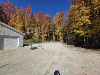 Mancelona Beer Garden, 20 Private Wooded Acres, 3Bed, 2 Bath, Sleeps 10 - Wifi