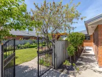 Executive 3 bedroom home Hotels in Masterton