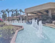 PALM VALLEY COUNTRY CLUB: Best Loc, Pickelball/Tennis, Gym, 2 Bdr+Den Pools/Spa - 4-Star