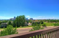 Beautiful And Updated 1 Bedroom Condo In DTC W/ VIEWS!