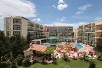 Sunny Day Club Hotel