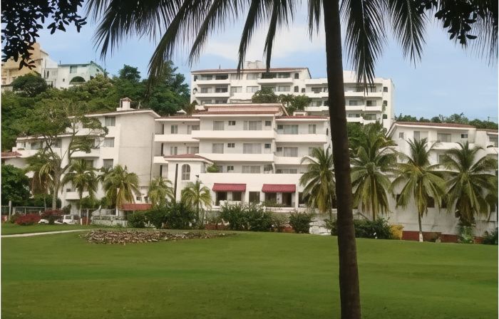 โรงแรม คอสตา บูกัมบีเลียส