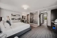 The British Hotel - 3-Star