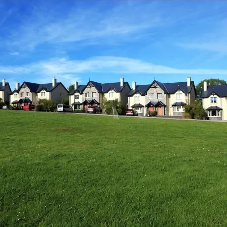 Ardmullen Walnut 3 Bedroom