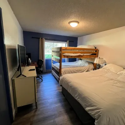 Rustic Girdwood Condo Hotels near Alyeska Tramway