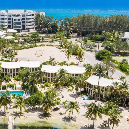 Waterfront Island House #14, Rum Point, Beach, Pool, Bikes, Kayaks, Paddleboards