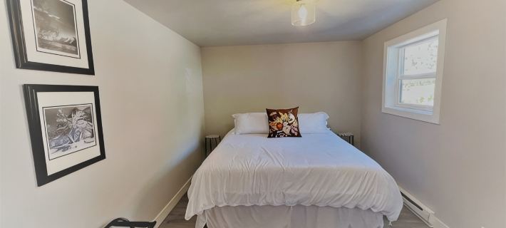 Outlaw Inn Unit 1. Air Conditioning, Newly Remodeled. Steps from Main Street! オウレイのホテル
