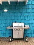 Steps to Beach, Resort Inspired Amenities, Bikes, Grill, Boogie boards - 3성급