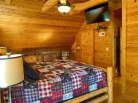 Mountain Views • Fire Pit • Complete Wraparound Deck • Game Room • 3+ Acres! - Hytter