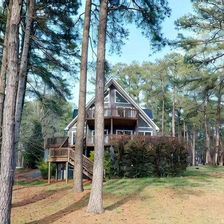 Lakefront Escape - Private Dock + Firepit + Sunset Views- Perfect for Families