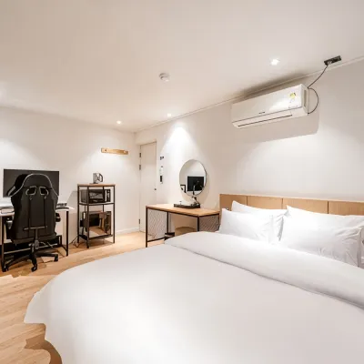 Hound Hotel Gumiin-dong Branch Отели рядом с достопримечательностью «Храм Тодогам»