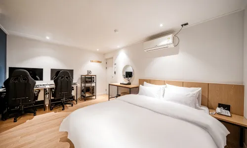 Hound Hotel Gumiin-dong Branch