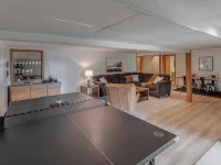 Gorgeous Waterfront Retreat Hotels in Breezy Point