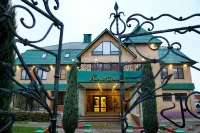 Gostinichno-Razvlekatelnyij Kompleks Kontinent Hotel - プール