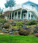 Movie Theater! Hot Tub! Private Rental 3 Bedrooms and 2 Bathrooms. - Homestays