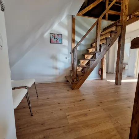 Large central apartment in Bielefeld for up to 8 people.
