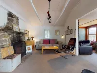 Classic Maine Cabin, Private Waterfront Easy Access to Nearby Amenities Hotels in Windham