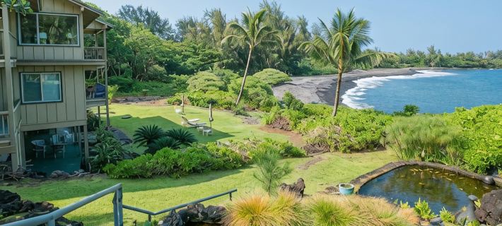 Oceanview #101 at Hana Kai Maui - 1 Bedroom Corner Unit, Amazing View! Hotels in Hana