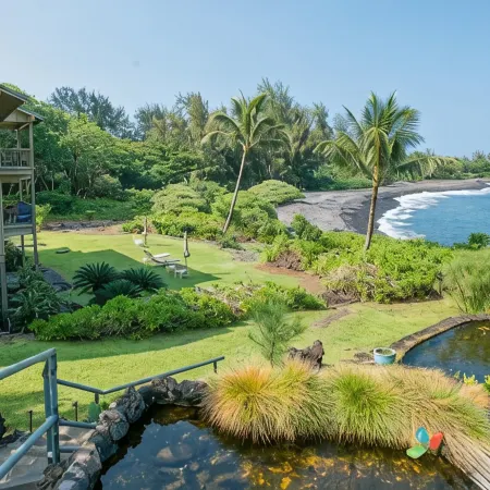 Oceanview Hana Kai Maui #202 - Lofted Studio, Panoramic View! 2 Queen Beds!