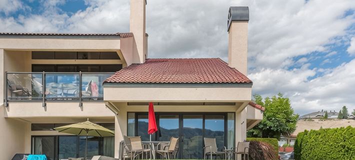 Luxury waterfront townhouse w/ sandy beach outside your patio door! WOW! Hotels in Chelan