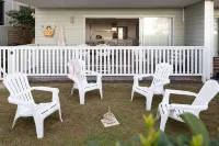 2 Bed apartment opposite the beach