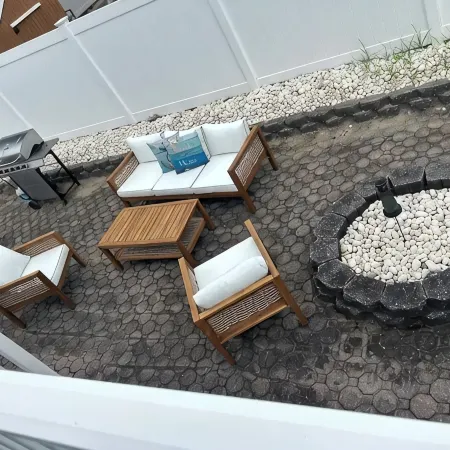 Fully renovated modern beach home in Orltey Beach
