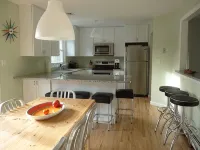 Beautiful Private 4 Br, Heated Pool. Close to Everything! - Homestays