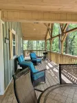 Rosie’s Peaceful Lake House - 3-Star