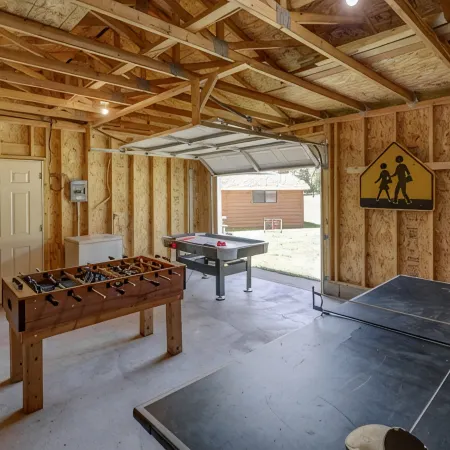 Cabin on Farm Island Lake in Aitkin
