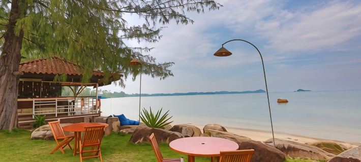 Pantai Indah Lagoi Bintan Hotel di Bintan