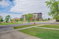 Amazing 2 Bedroom 1 Bathroom Upper Level Home