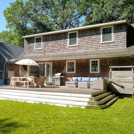 Charming 4B/3Bth East Hampton Shingled Classic With Pool: Perfect For Families