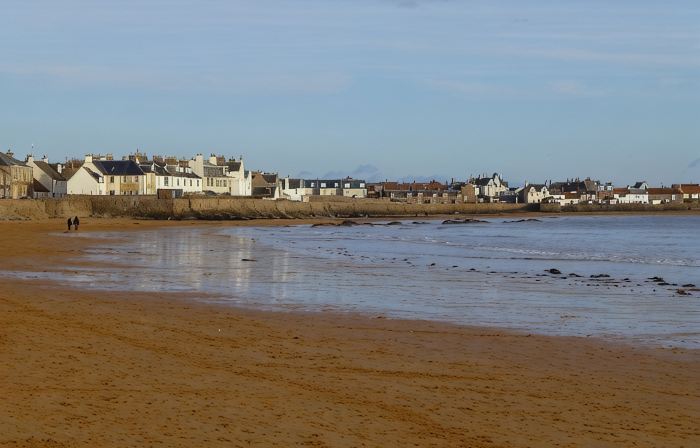 Elie Residence Studio Apartment, perfect for 2! Ground-floor.