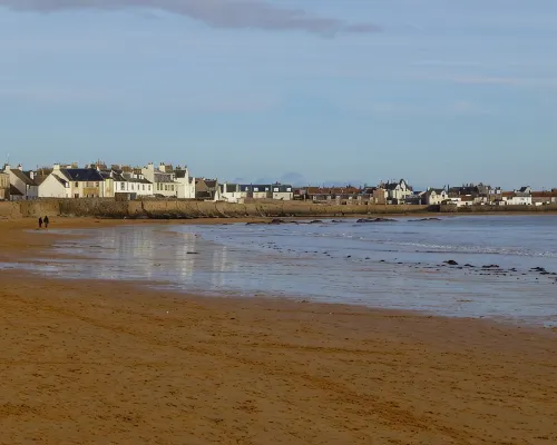 Elie Residence Studio Apartment, perfect for 2! Ground-floor. Hotels in Leven
