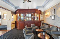 Marine Hotel - Baarit