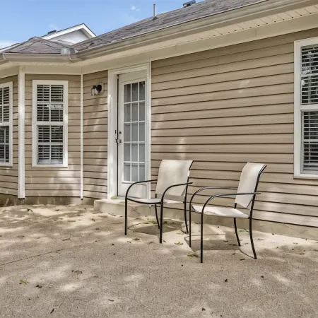 NEW! Spring Hill Private Cozy 3BR Home