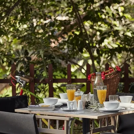 The Gardens Gallery Hotel