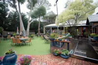 Oakdene Vineyards Guesthouse - parking
