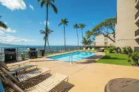 Paradise in Stunning Penthouse with A/C, parking, sleeps 6!Lauloa # 405 - Pools