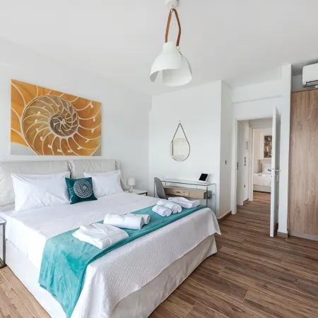 Costa Vasia Suites & Apartments