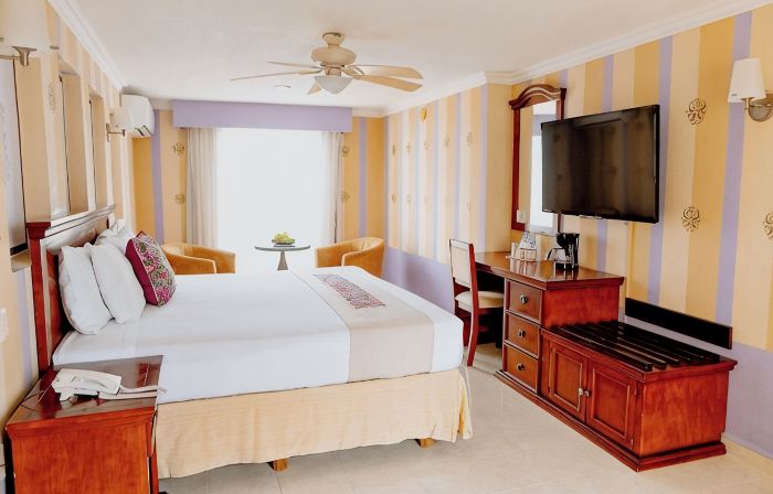 Hotel Plaza Colonial