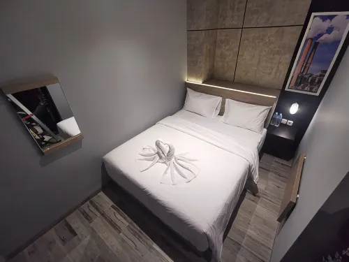 Weis Hotel Simpang Lima Semarang