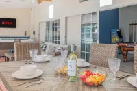 Standalone Hot Tub, Heated Salt Pool & Game Room - Jacuzzi